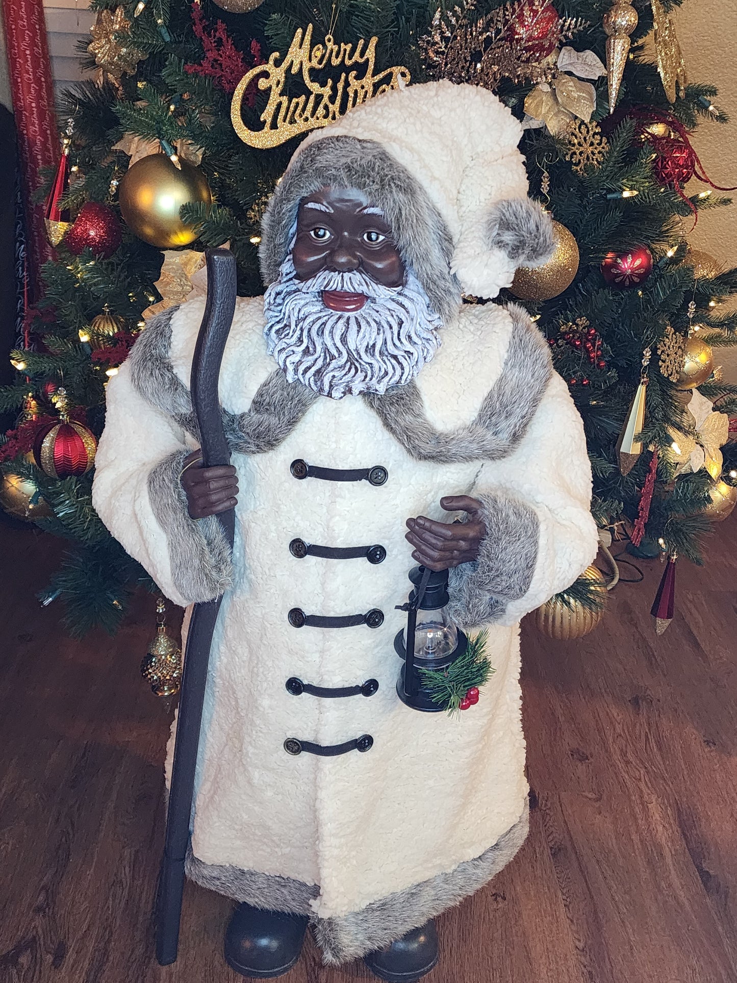 Saint Nick in White