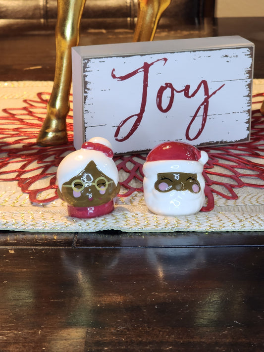 Black Santa and Mrs. Claus Salt and Pepper Shakers