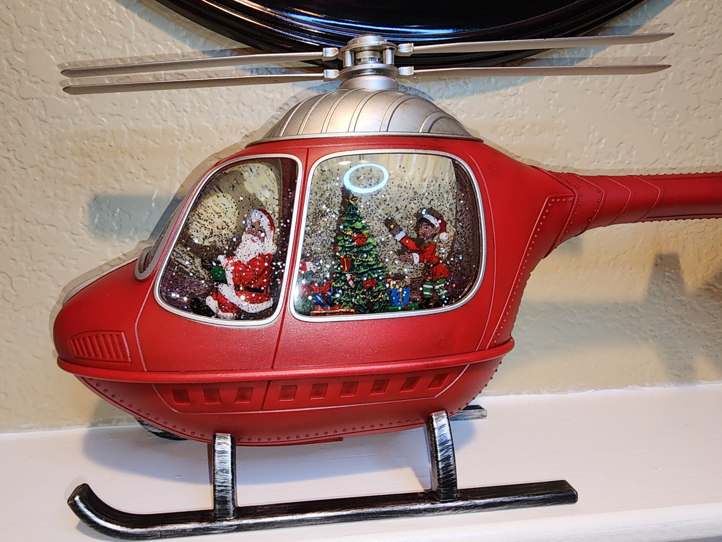 Helicopter Santa Snow Globe